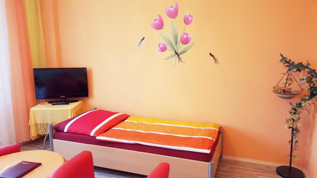 Gästezimmer Wurm Mönchhof Zimmer foto
