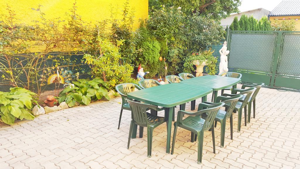 Gästezimmer Wurm Mönchhof Exterior foto
